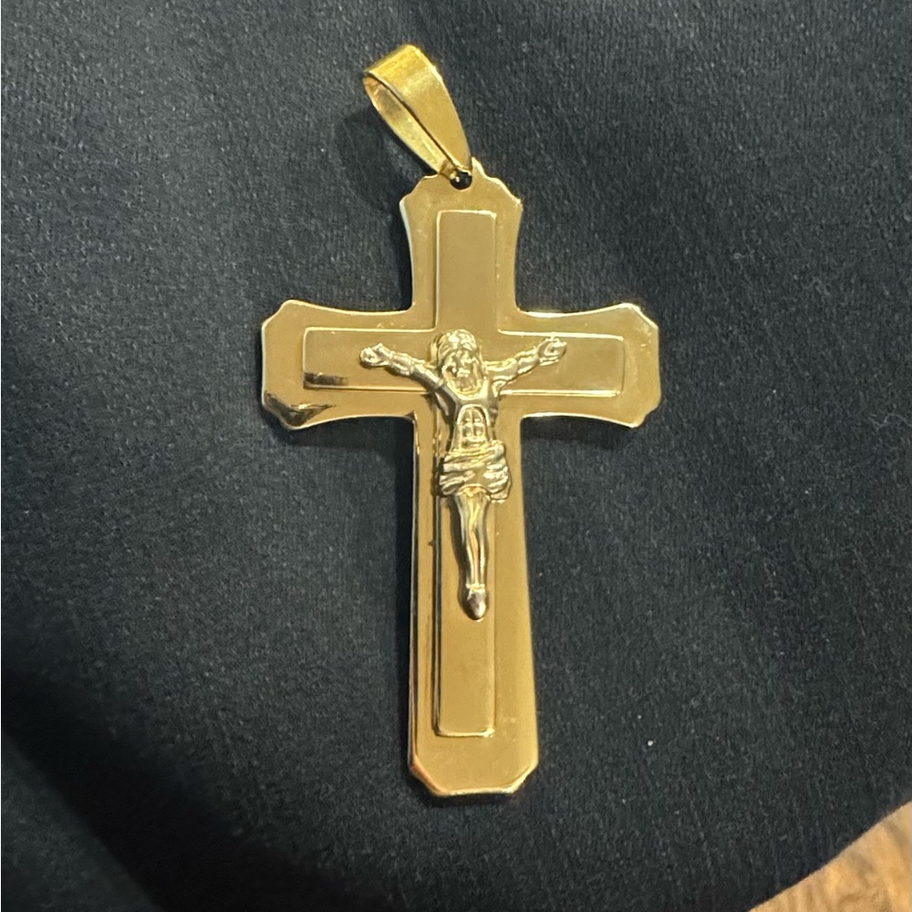 Large Mens Gold Stainless Steel Cross New without tags